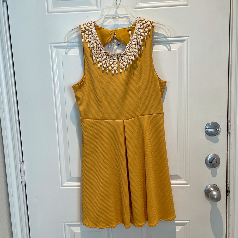 Free People Crochet Lace Collar Gold Yellow Sleeveless A-line Dress Size Medium